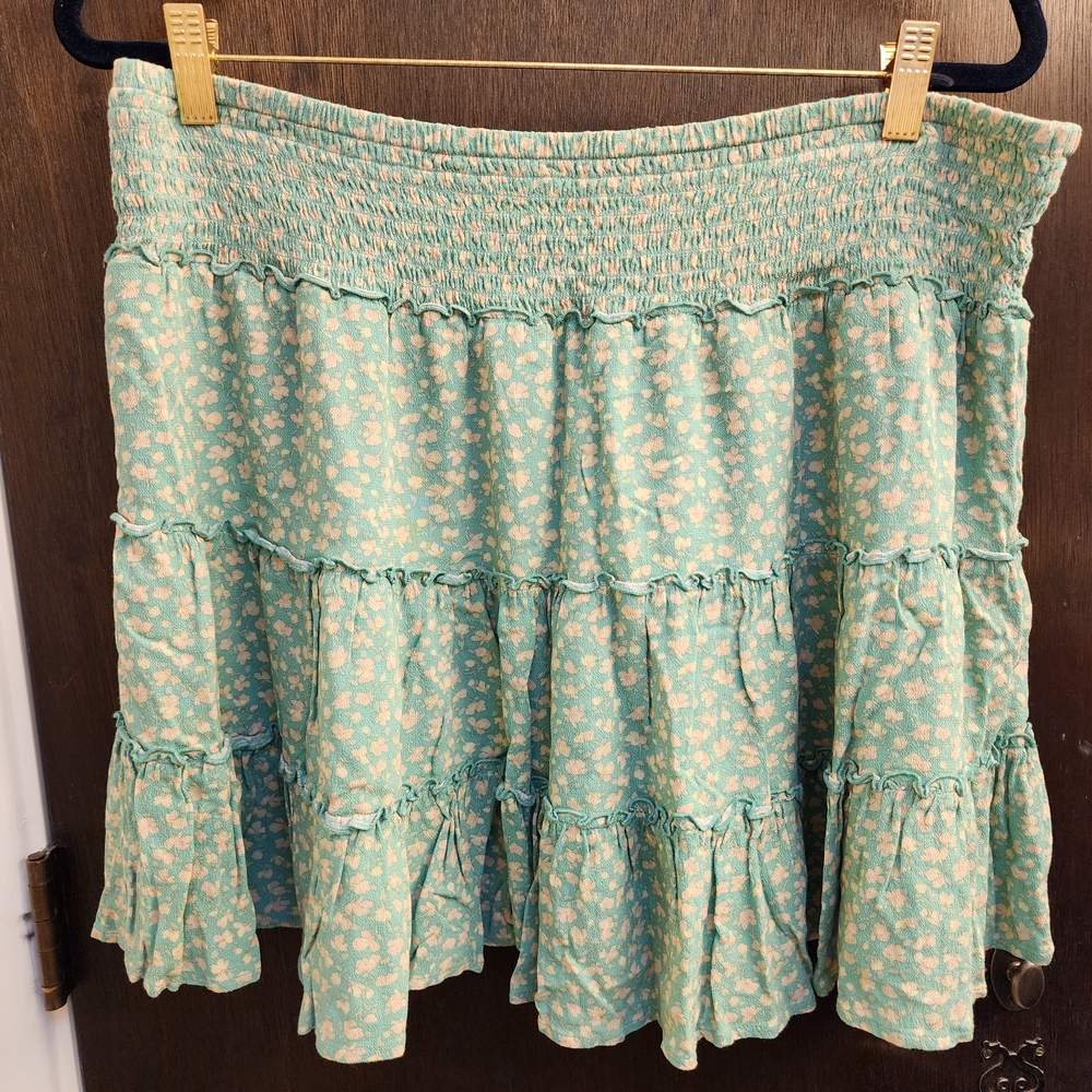 American Eagle Floral Green Skirt XL
